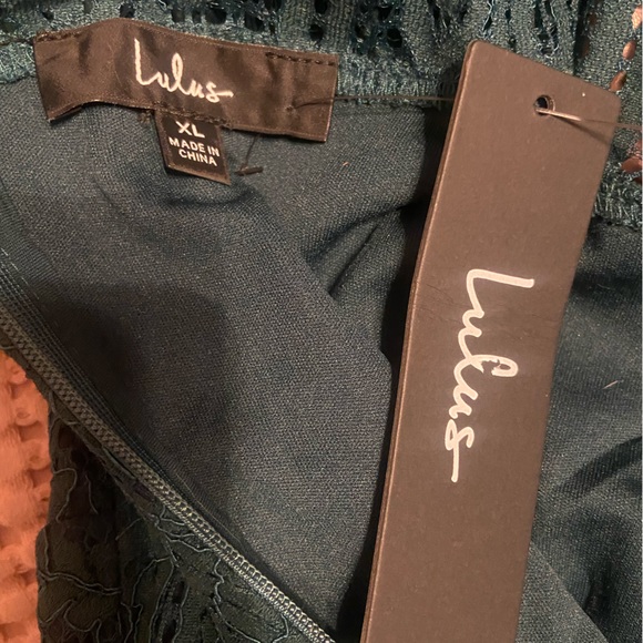 NWT Lulu’s Remarkable Forest Green Sheer Lace Short Sleeve Mini Dress - Picture 6 of 6